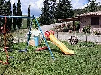 Collomici Farm stay *